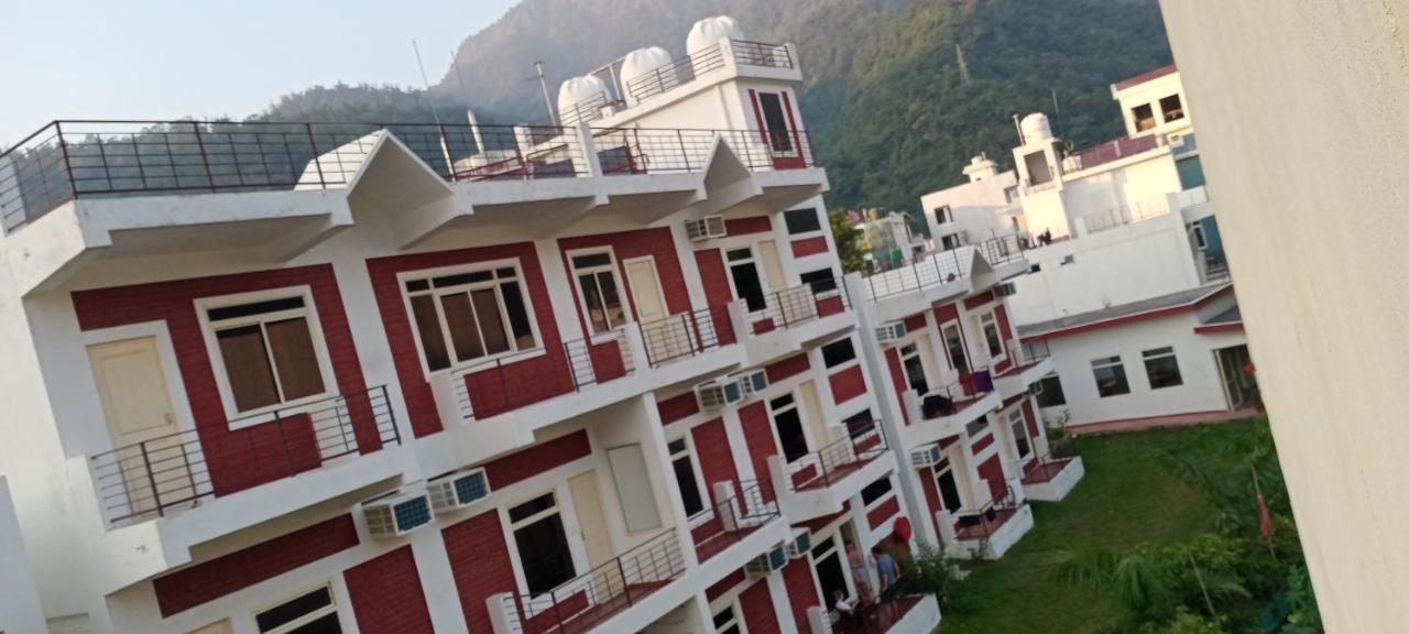 Ananta Residency Hotell Rishīkesh Exteriör bild