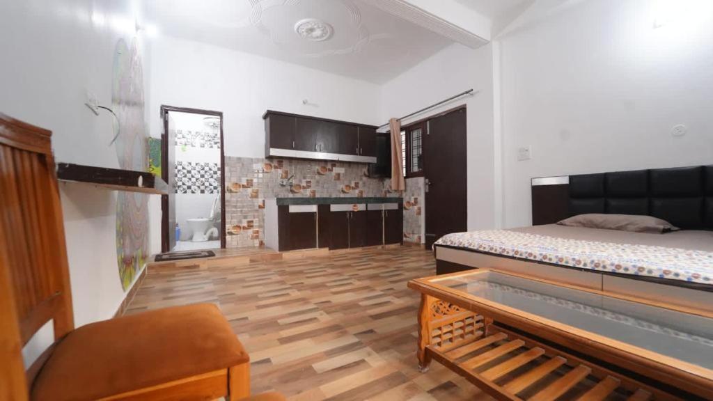 Ananta Residency Hotell Rishīkesh Exteriör bild