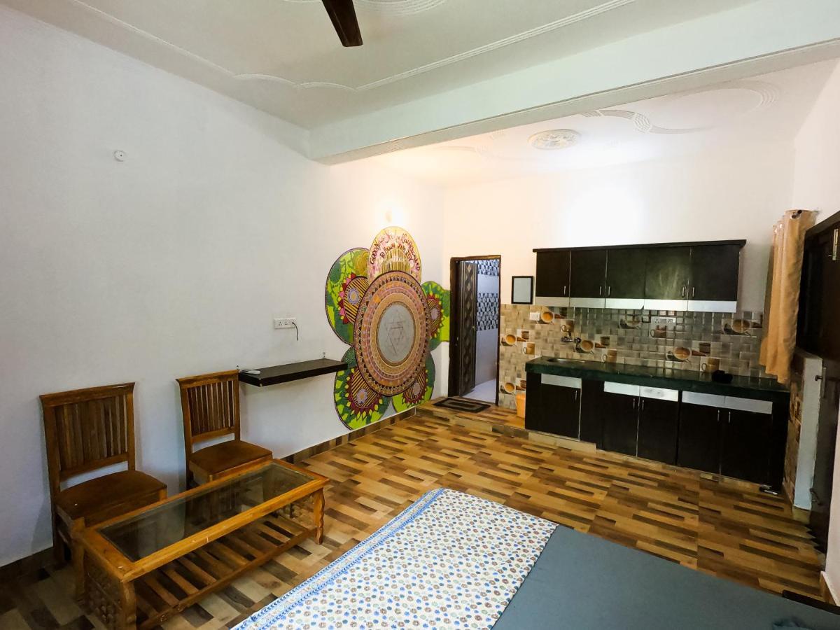 Ananta Residency Hotell Rishīkesh Exteriör bild