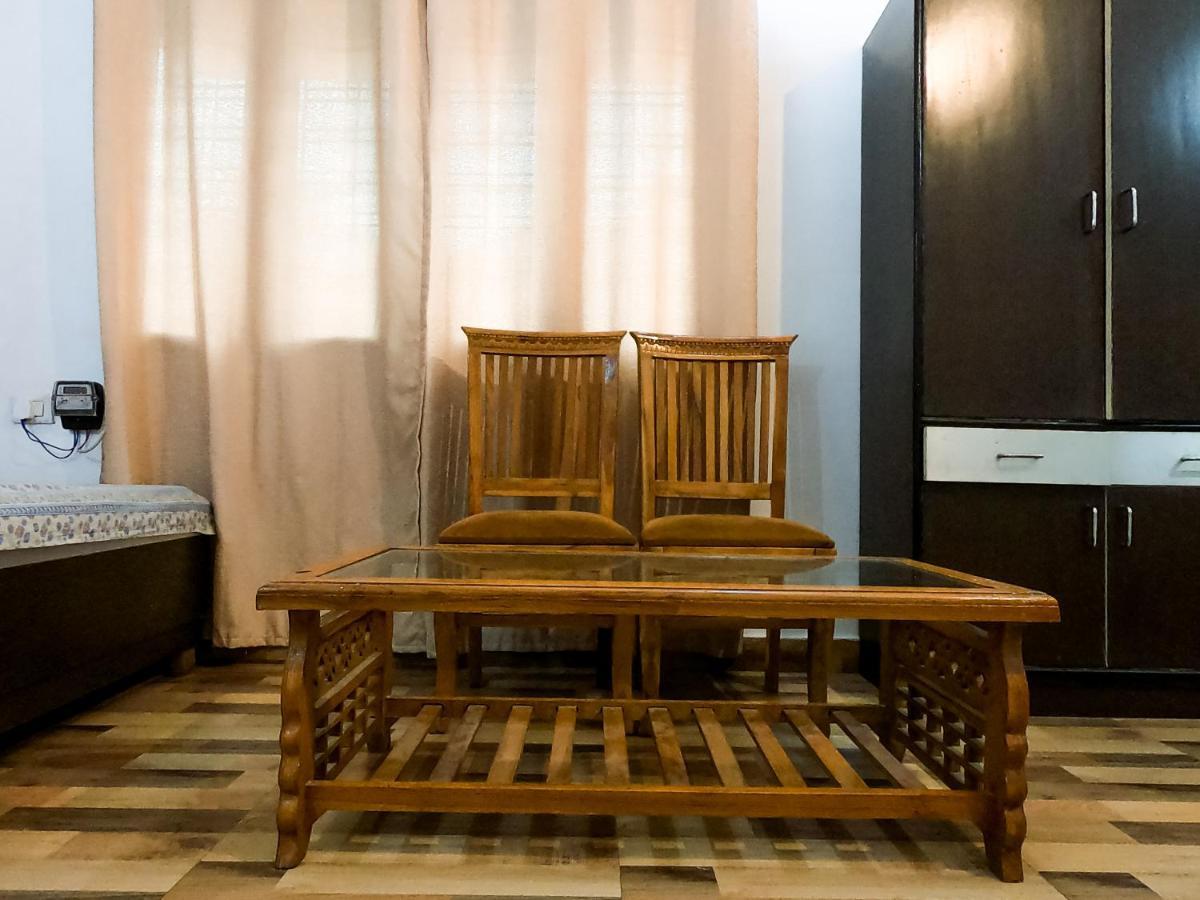 Ananta Residency Hotell Rishīkesh Exteriör bild